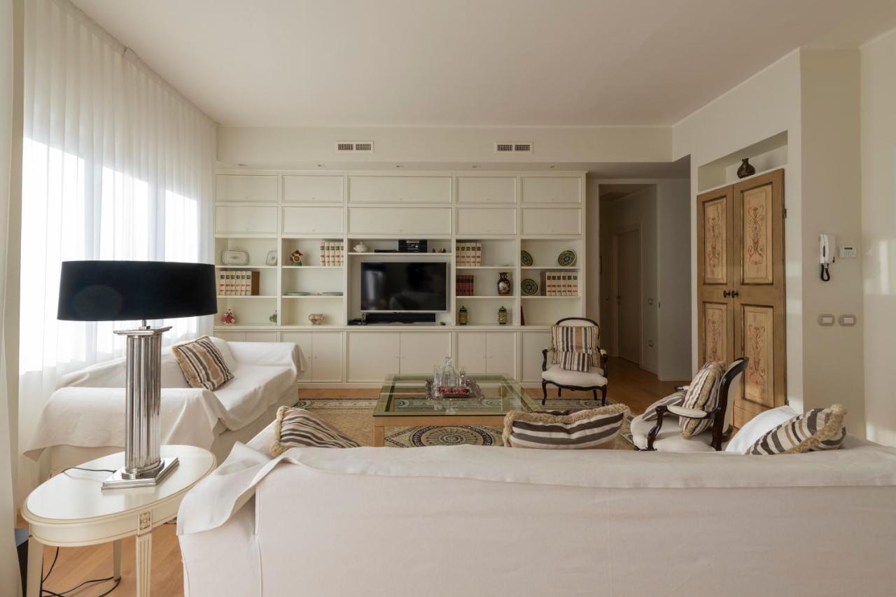 Casa Gramsci Luxury Apartment Pesaro Extérieur photo
