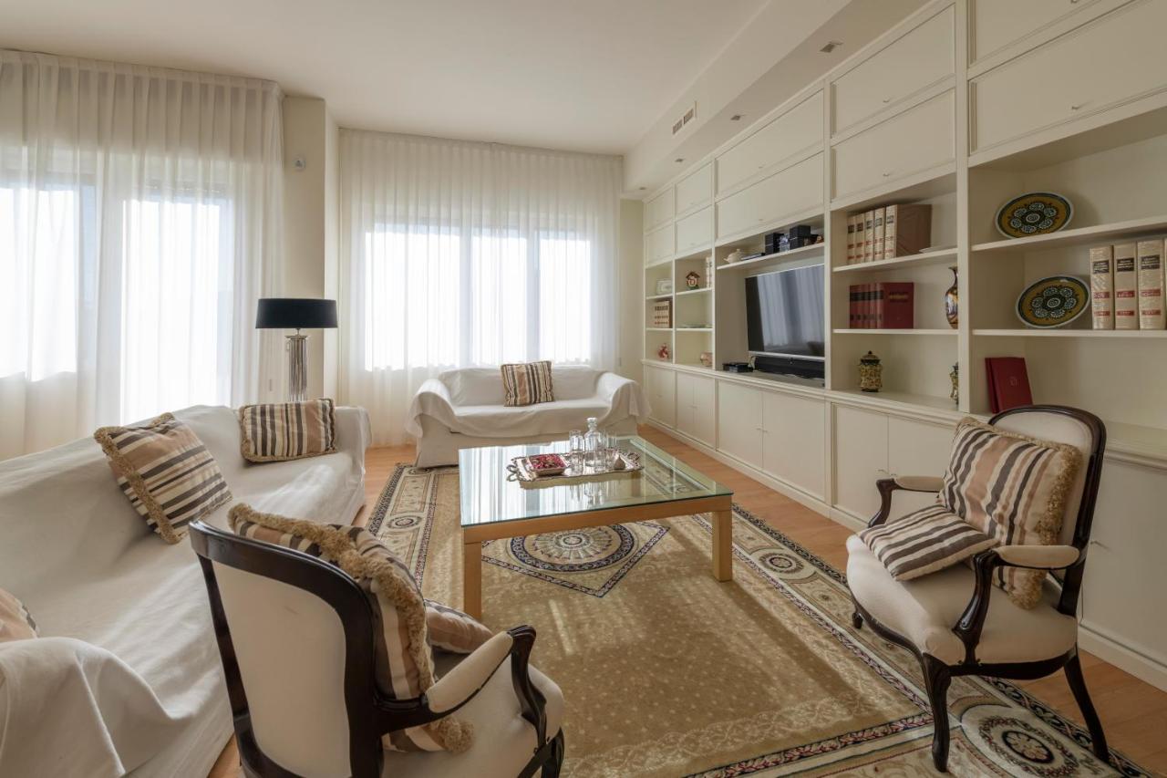 Casa Gramsci Luxury Apartment Pesaro Extérieur photo