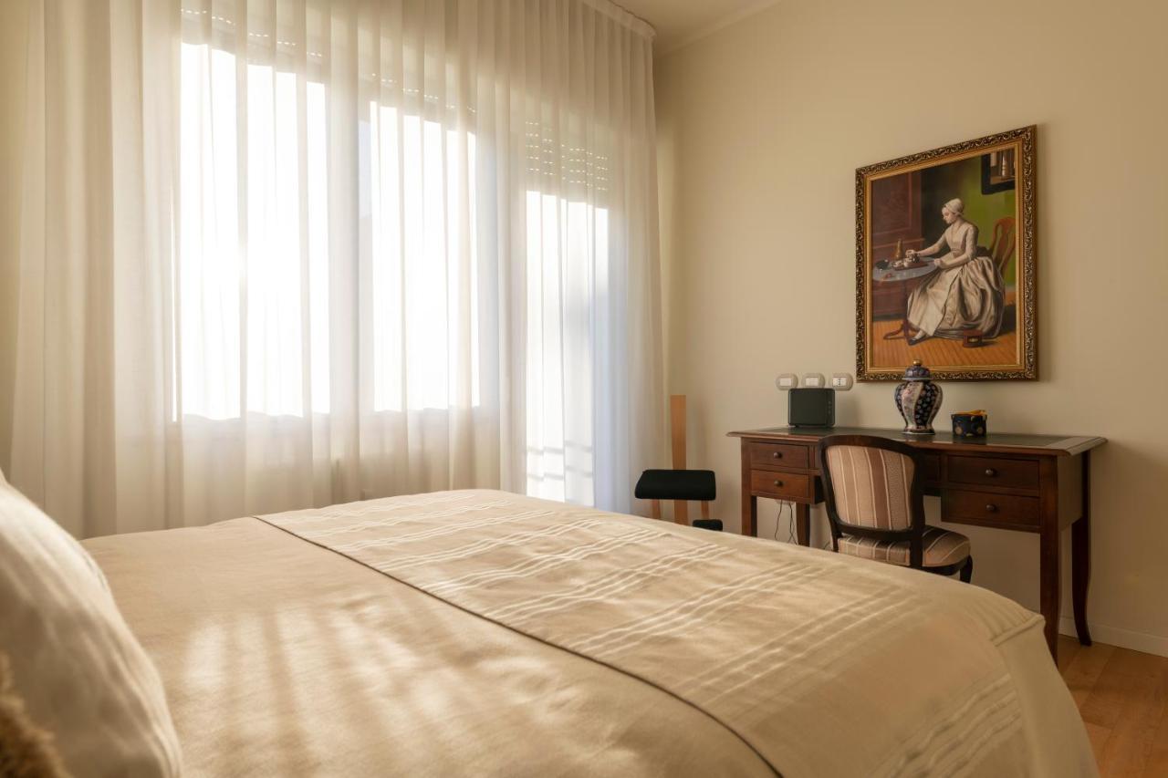 Casa Gramsci Luxury Apartment Pesaro Extérieur photo