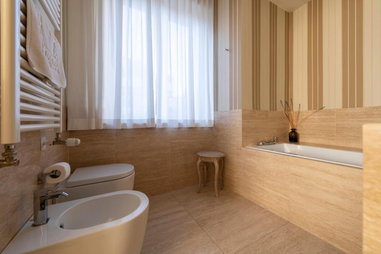 Casa Gramsci Luxury Apartment Pesaro Extérieur photo