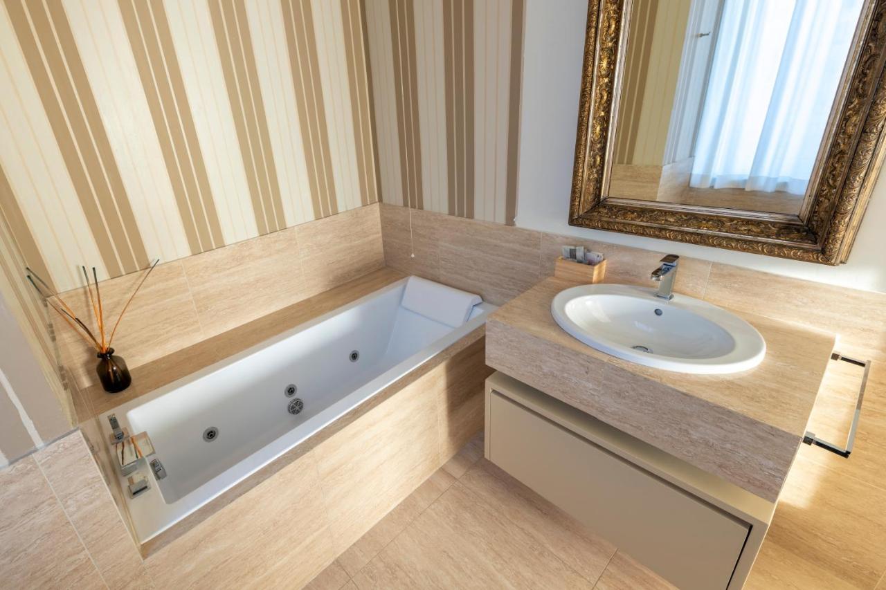 Casa Gramsci Luxury Apartment Pesaro Extérieur photo